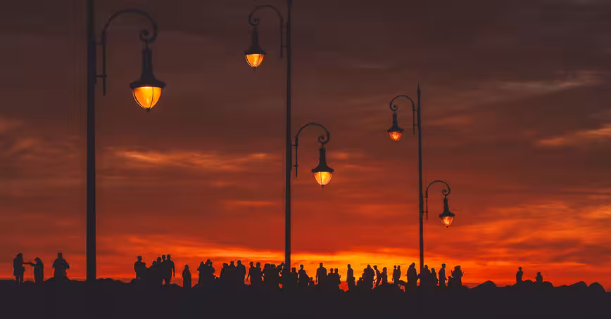 Cities are betting big on smart streetlights — 23% will be connected by 2030