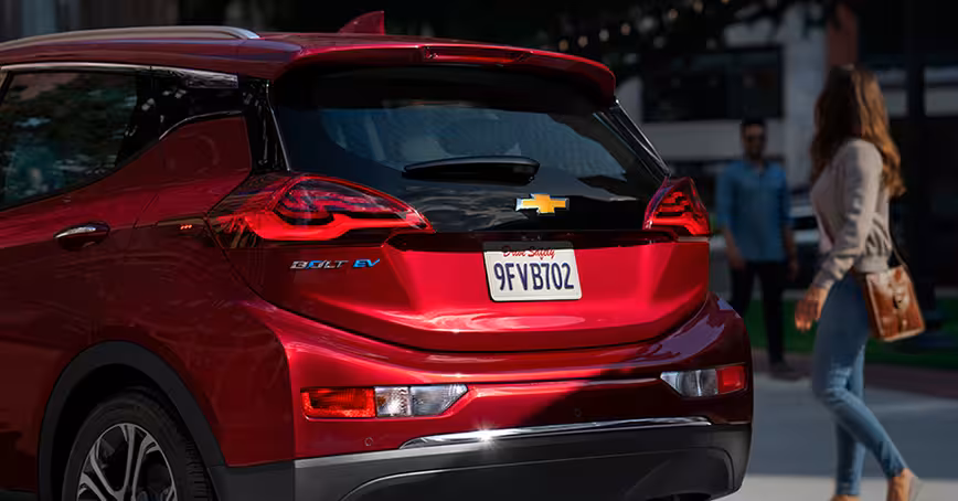 How GM’s plans to go fully electric stack up against Ford, Tesla, and others