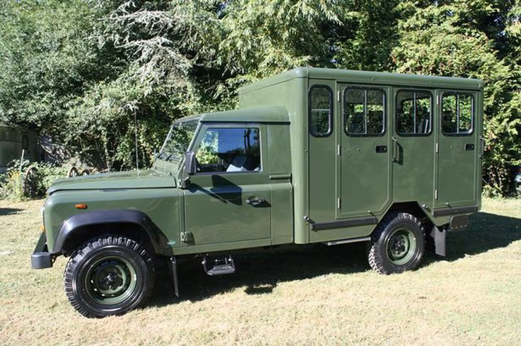 car, hybrid, electric, land rover