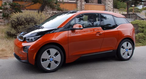 BMW i3 in orange