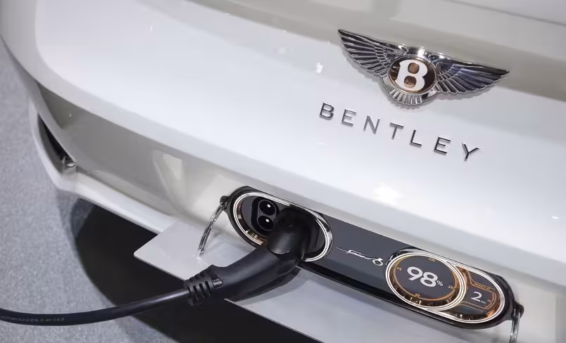 Bentley will electrify its cars starting 2025