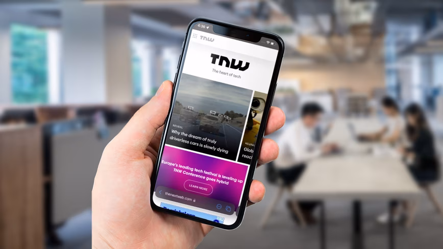 How to bring Safari’s address bar back to the top on iOS 15