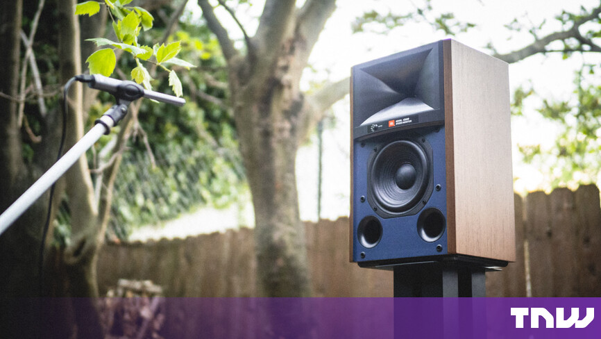 JBL 4309 Review: These retro speakers create a stunning soundstage