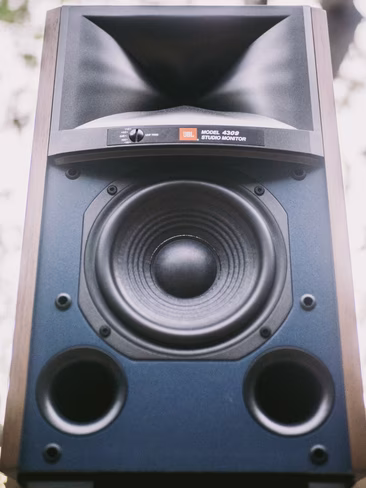 JBL 4309