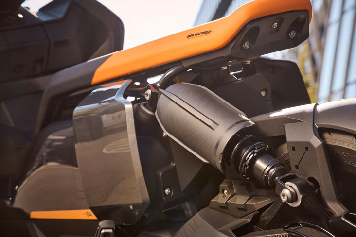 The motor has a maximum output of 31 kW.
