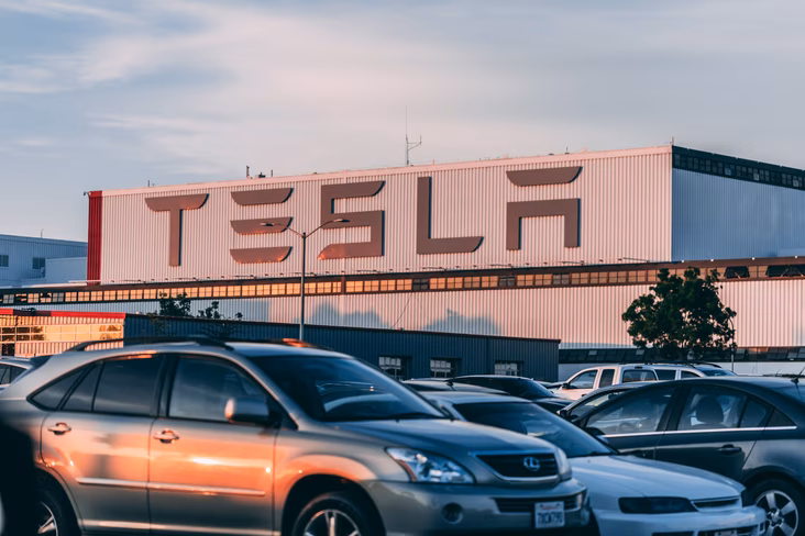 Tesla retail outlet