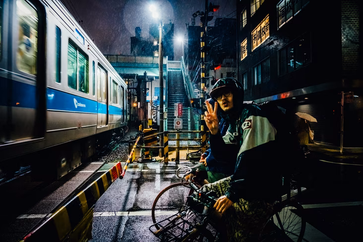 Some cycling while waiting for a train