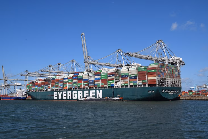 The supply chain Suez canal