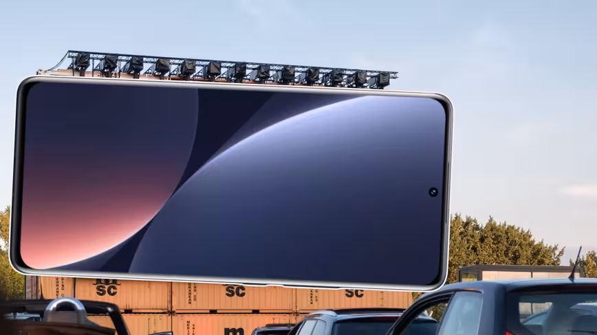 The Xiaomi 12 Pro is a phone that puts entertainment first