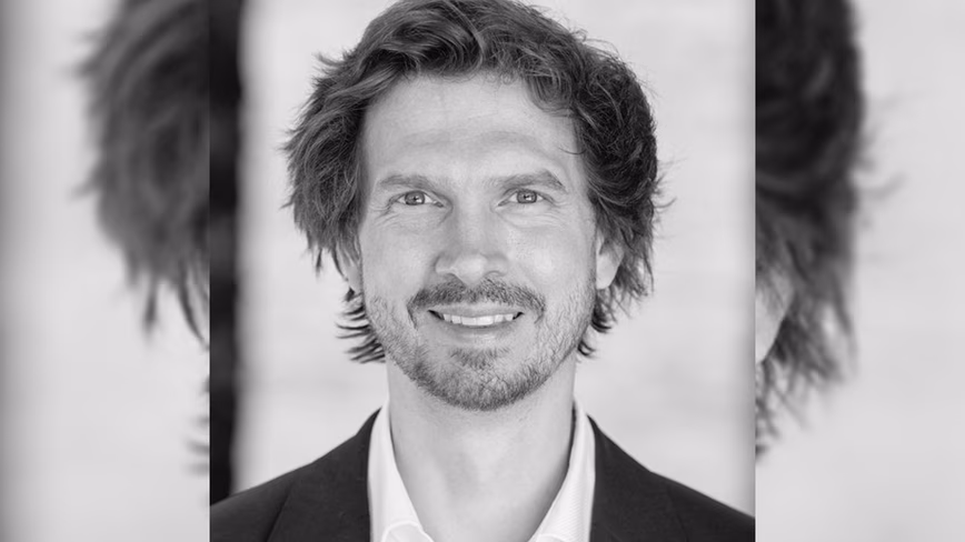 dr Christian Busch