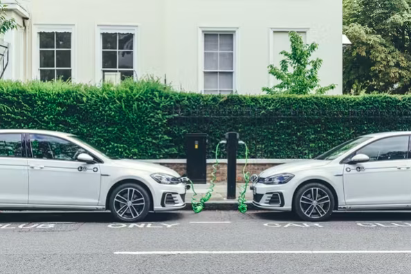 UK EV adoption 