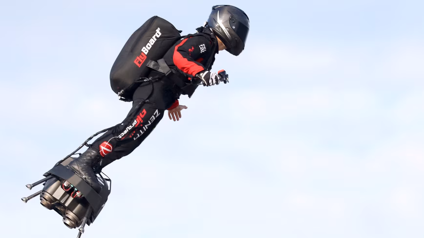 Zapata flying man