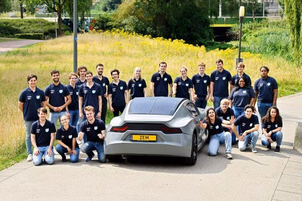 EV that cleans the air while driving 