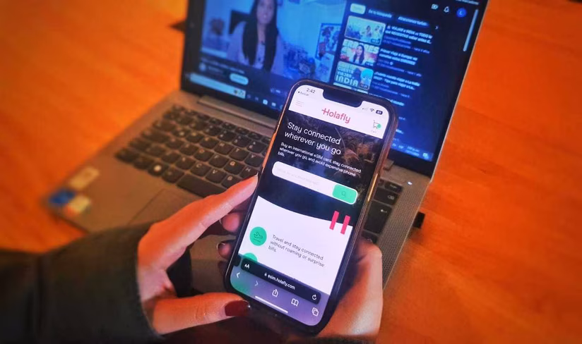 Holafly app