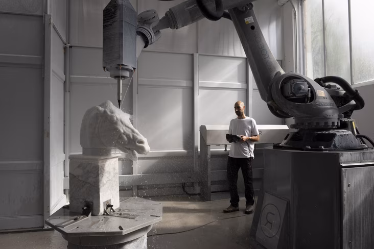 robot creates sculptures of parthenon