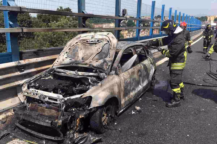 hybrid-car-explosion-italy