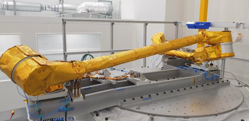 robotic-arm-space-tech-ESA-airbus