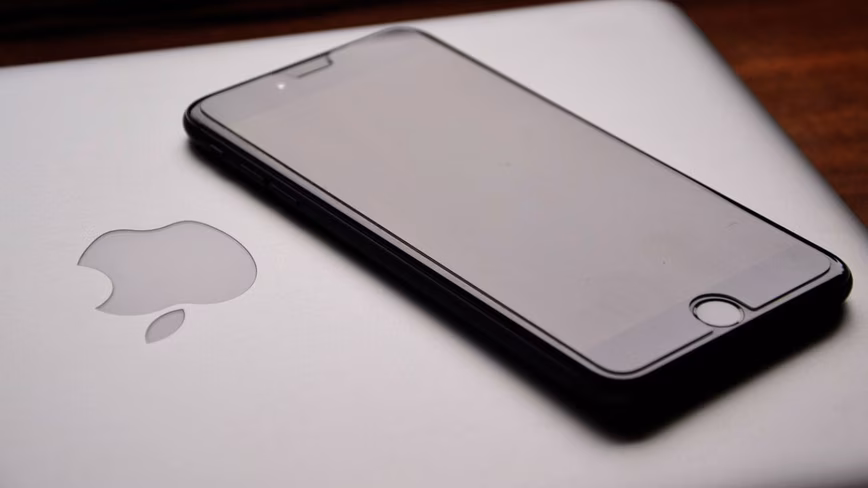 Apple settles the consumer Siri lawsuit for $250m. The shareholder case is still live.