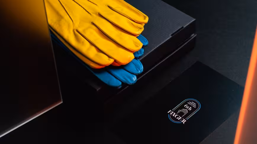 6-fingered gloves sent to Sam Altman and EU leaders in chilling AI warning