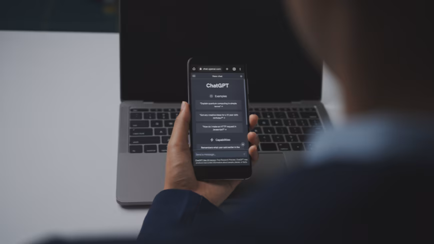 Миллион слов от Anthropic стоит 50 долларов, а от DeepSeek — 87 центов. Корпоративная Америка это заметила.