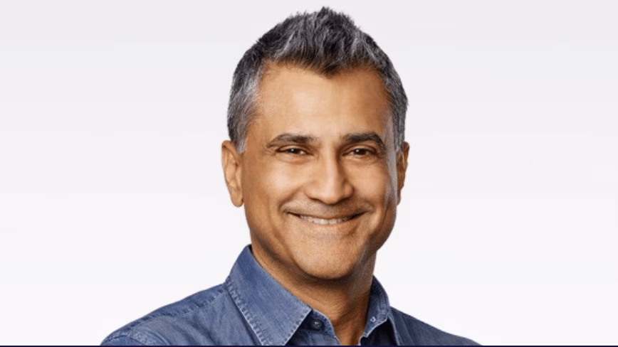 Tim Cook returned $1 trillion to shareholders. John Ternus is being given permission to keep it.