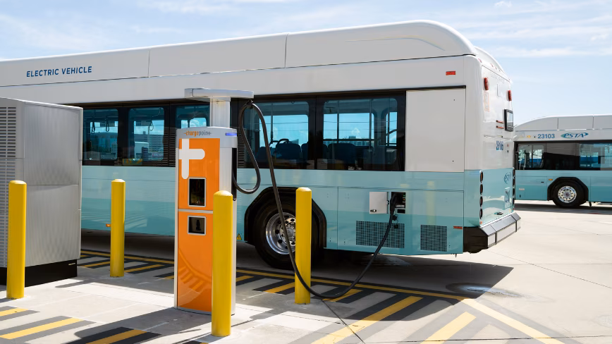 ChargePoint partners with Powers Parts to fix the charging and support gap hitting electric transit fleets