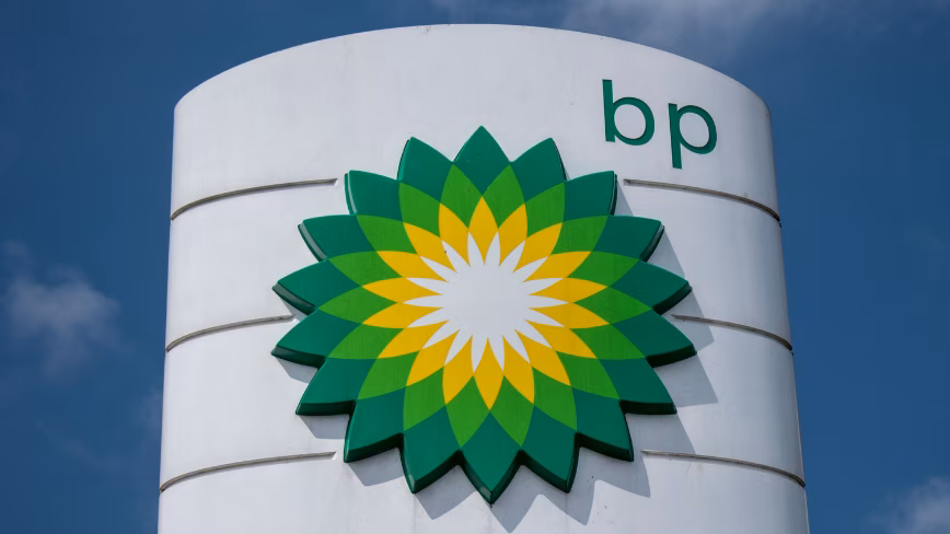 BP, Walmart and 7-Eleven sued over AI-set petrol prices in California