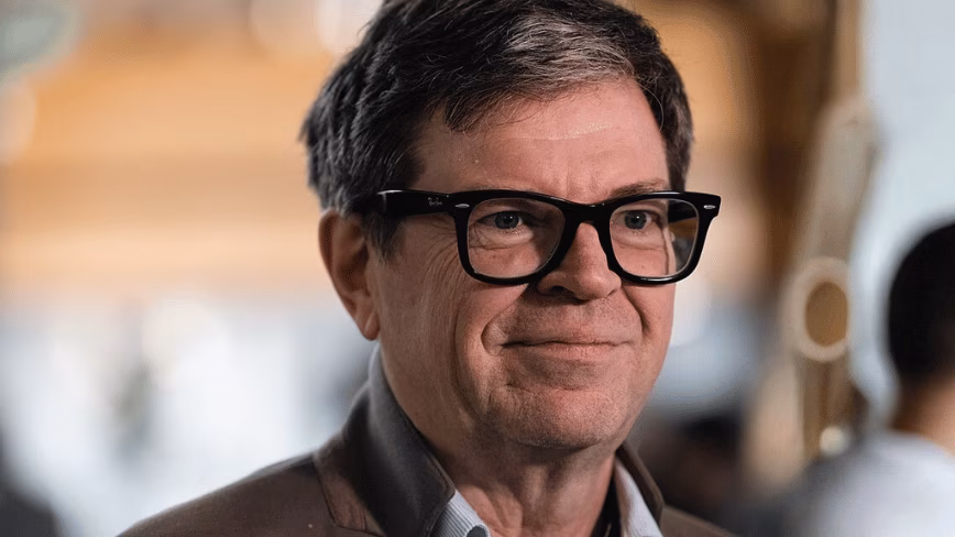 The ‘godfather of AI’ called xAI a failure and warned of a bubble. He’s also selling the alternative.