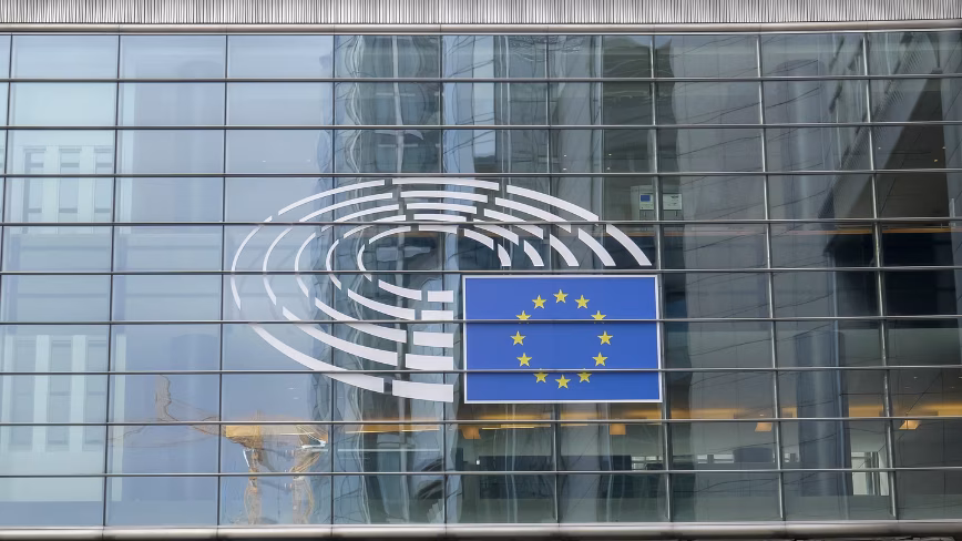 Европейский парламент создает собственный ИИ, чтобы депутаты не вставляли проекты законов в ChatGPT