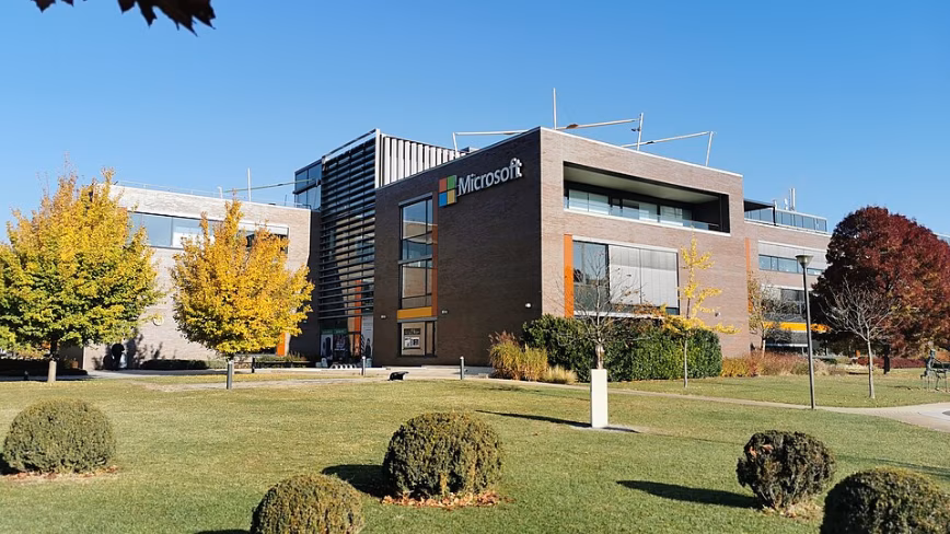 Microsoft Fabric появляется в государственном облаке США, а полноценный запуск намечен на октябрь
