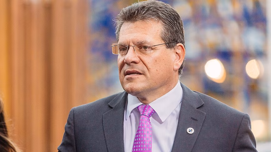 EU trade chief wants a new tool to break Europe’s dependence on Chinese chips and rare earths