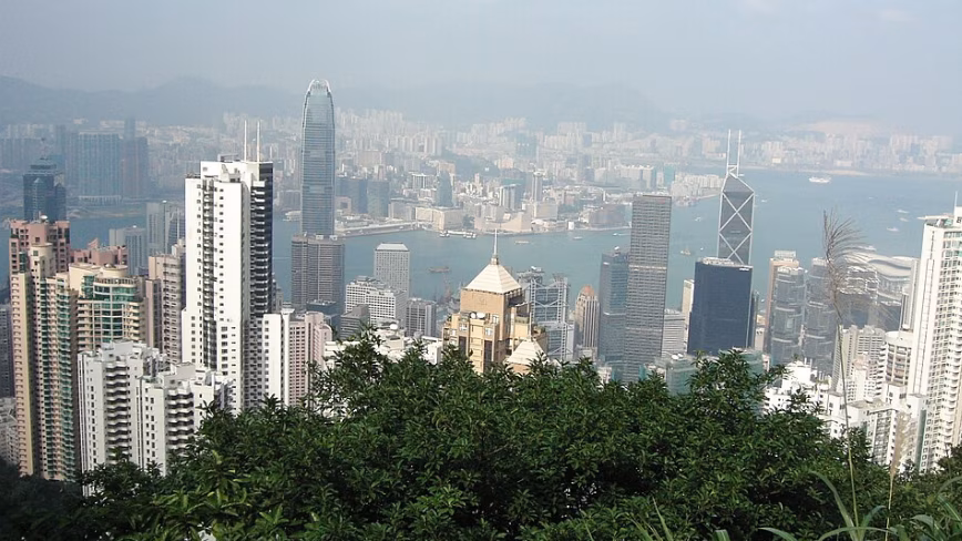 30 European family offices are looking to set up in Hong Kong as the city overtakes Switzerland in cross-border wealth