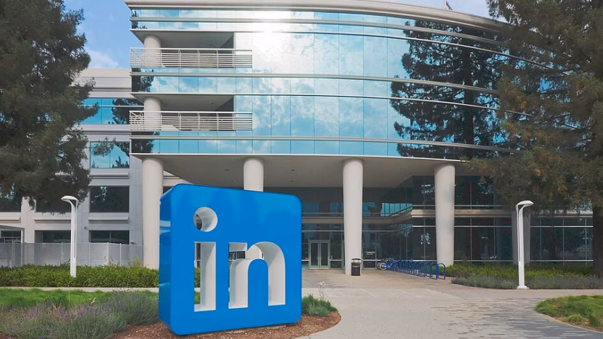LinkedIn will now show recruiters which apps you actually use, not just which skills you claim
