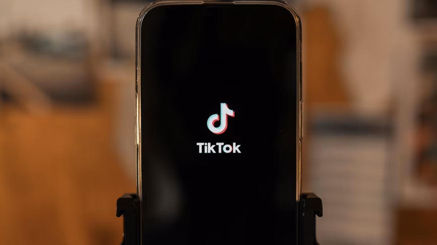 TikTok намеренно скрыла функцию безопасности от 15 миллионов пользователей в США, как показывает секретный документ. Одним из них был погибший подросток.