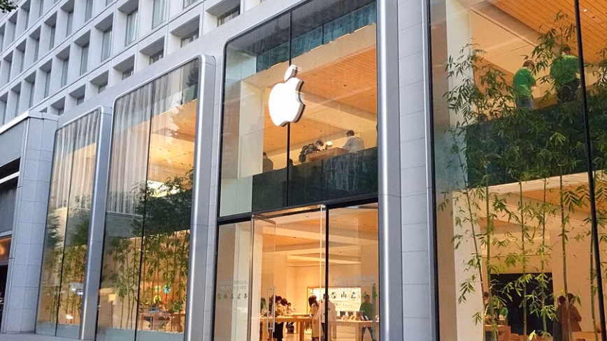 Apple обучила собственную модель ИИ для Китая и передала управление Alibaba