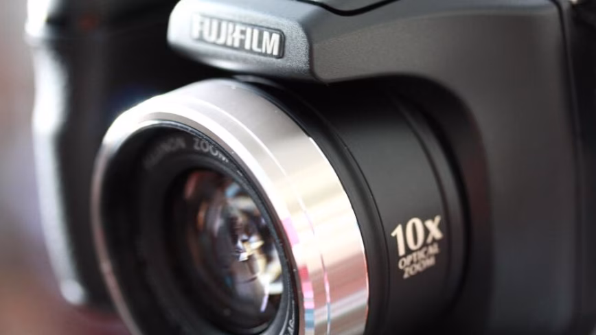 Fujifilm поднимает цены на камеры на сумму до 500 евро. Кризис памяти из-за ИИ добрался до фотографии.