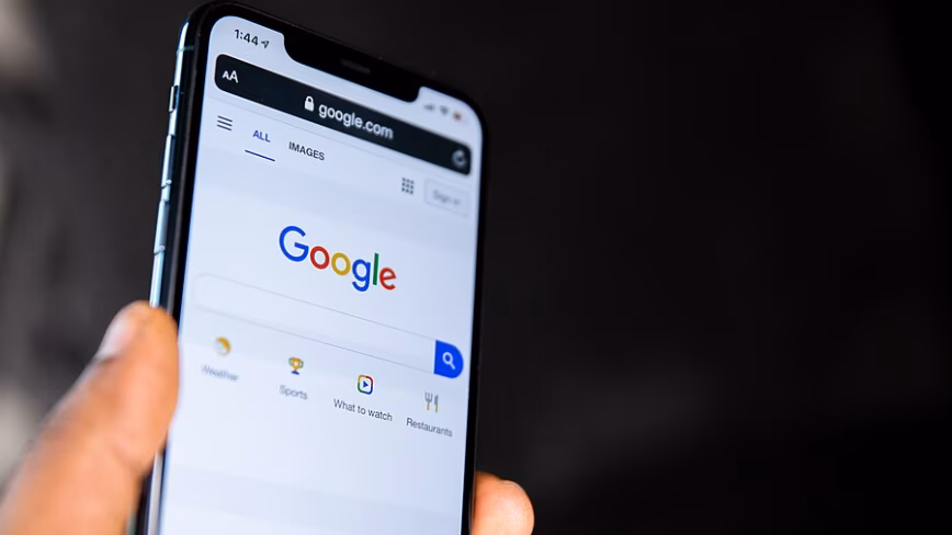 Google создает чип со встроенной в кремний моделью Gemini