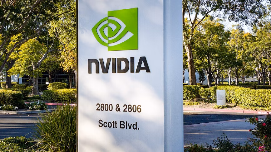 Nvidia вкладывает 1 млрд долларов в ИИ-инфраструктуру Южной Кореи через Naver и SK Group
