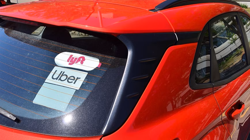Flock предлагала превратить 350 000 водителей Uber и Lyft в передвижную сеть наблюдения