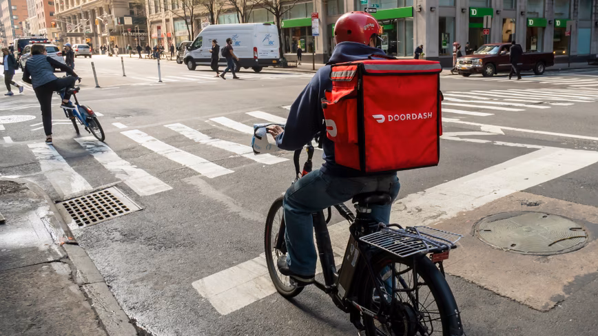 DoorDash согласилась выплатить $131,5 млн для урегулирования расследования властей Нью-Йорка в отношении зарплат курьеров