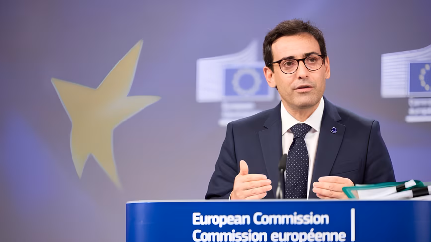 EU proposes a single procurement rulebook with a European preference for public buyers