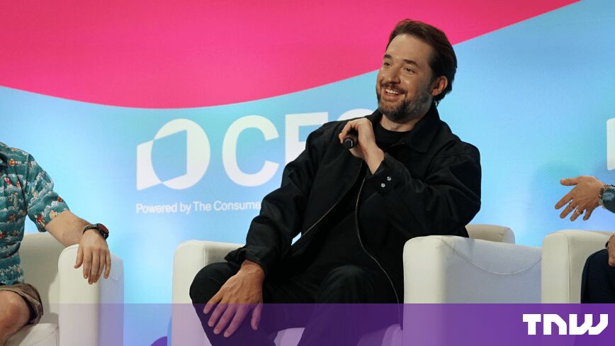 Alexis Ohanian tells CNBC the tech industry has been tone deaf on AI
