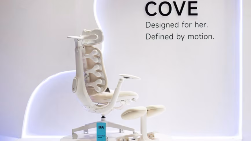 Photo of the ARBREST COVE dynamic ergonomic chair and active footrest system.