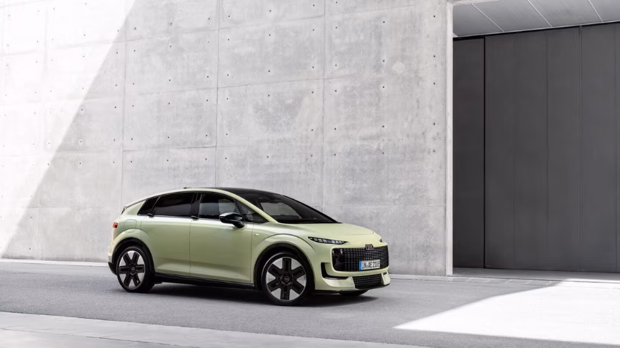 Audi создала эффективный электромобиль в Германии. Он оказался на 12 см длиннее регламента, призванного помочь отрасли