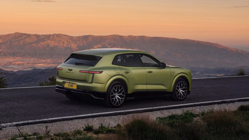 Выпущен первый электромобиль Bentley, а следующий появится не раньше 2030 года