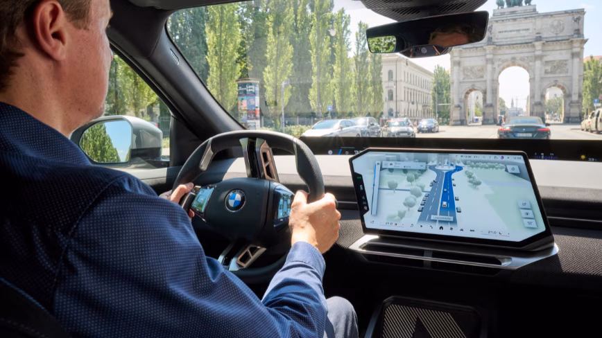 BMW will show navigation and driver assistance in one 3D view from October