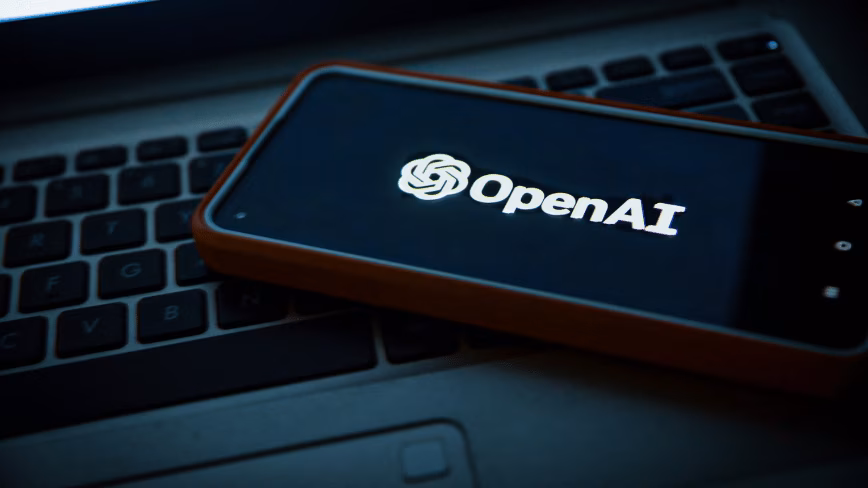 «Четко обозначенный разговор»: OpenAI тестирует спонсируемых агентов в ChatGPT