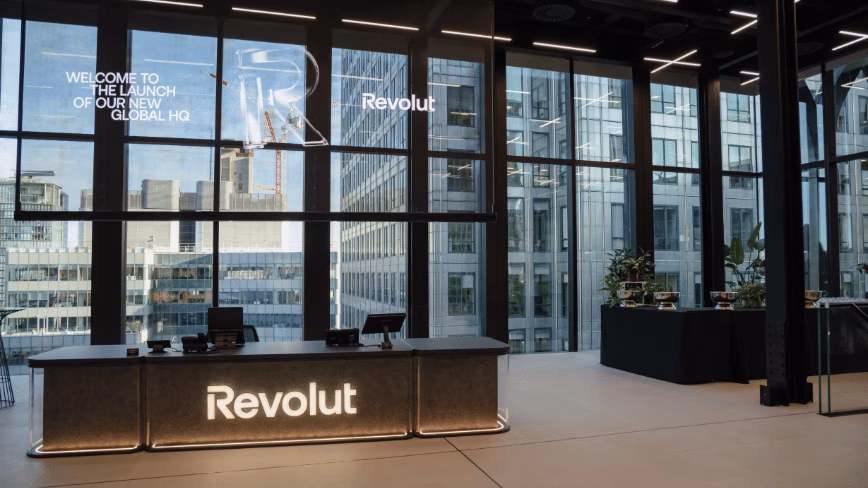 Revolut планирует двойной листинг в Лондоне и на Nasdaq, сообщил Сторонский газете Les Echos