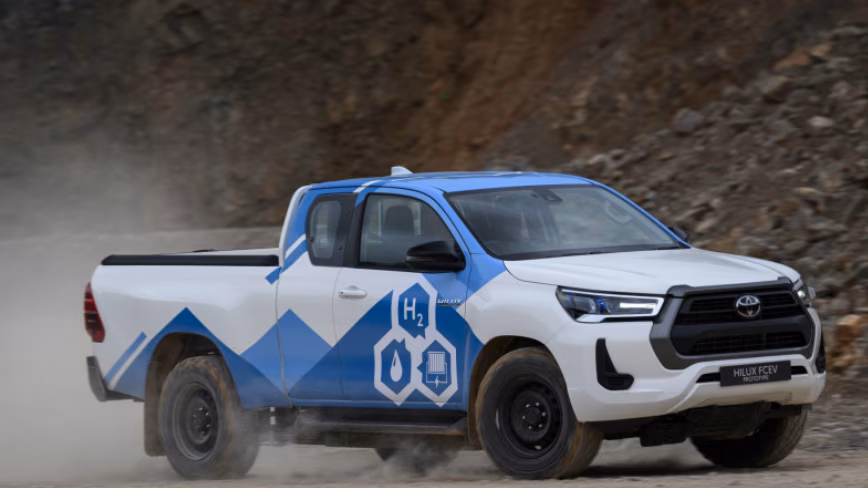 Водородный пикап Toyota превосходит электрический по всем параметрам, кроме возможности заправки