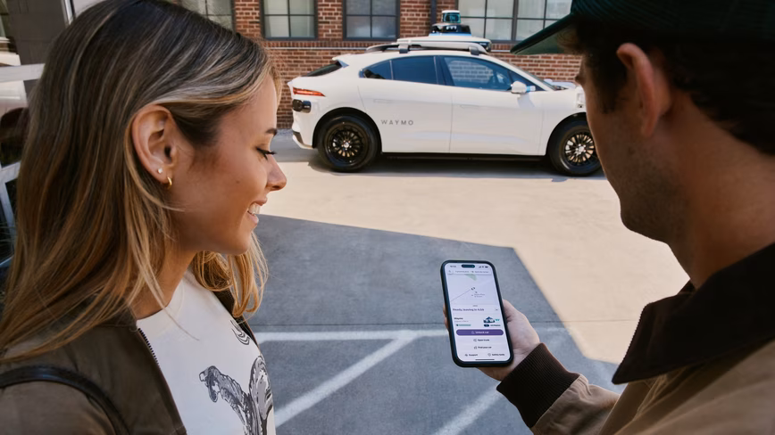 Роботакси Waymo стали доступны в приложении Lyft в Нэшвилле
